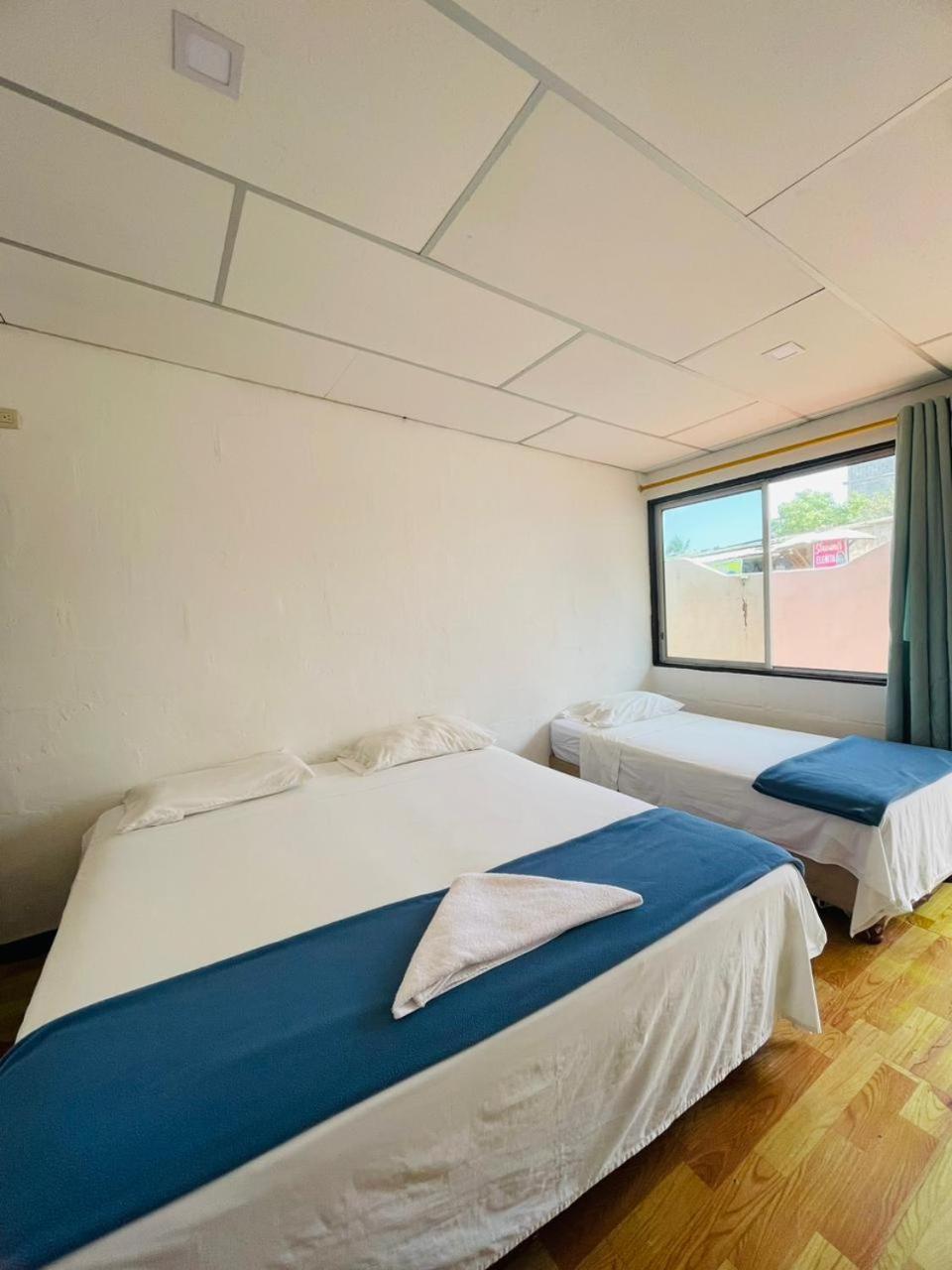 Hostal Darwin Puerto Ayora  Zewnętrze zdjęcie
