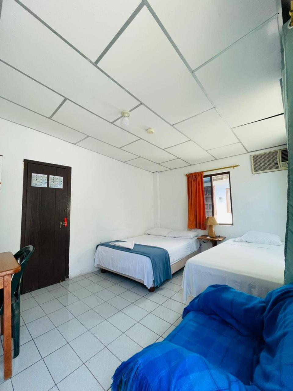 Hostal Darwin Puerto Ayora  Zewnętrze zdjęcie
