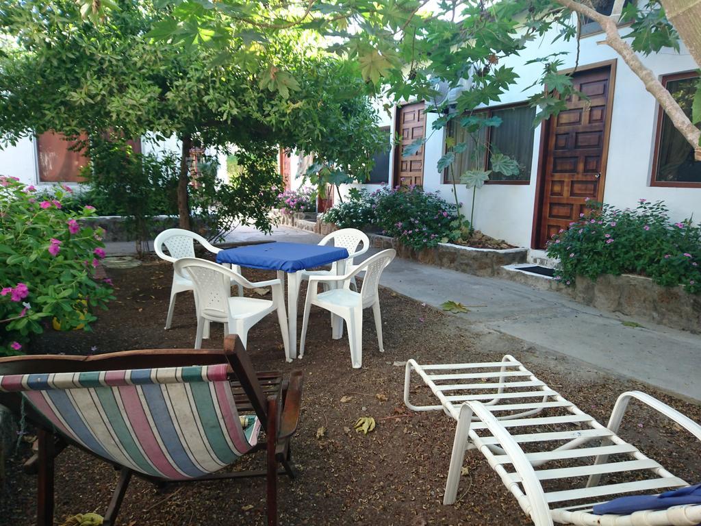 Hostal Darwin Puerto Ayora  Zewnętrze zdjęcie